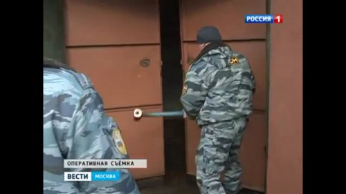 Штурмом взят подпольный цех по производству спецодежды Штурмом взят подпольный цех по производству спецодежды